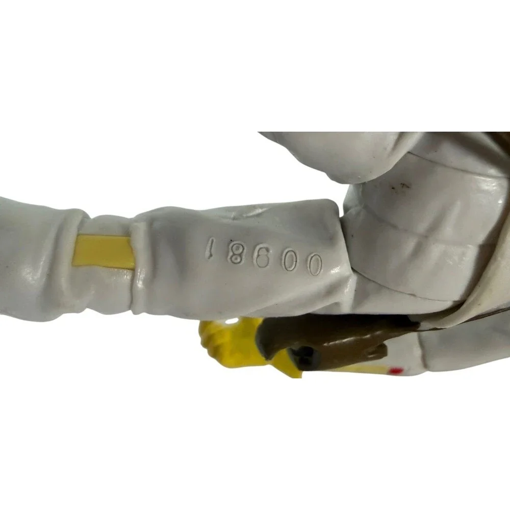 Star Wars Vintage Collection 2009 Empire Strikes Back Cloud Car Pilot figure